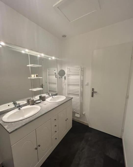 Vigne Et Mer-Spacieux Appartement Haussmannien-2Chambres-Wifi Béziers Kültér fotó